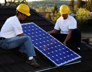 Investeren in vooral duurzame energie levert bijna 100 duizend banen op