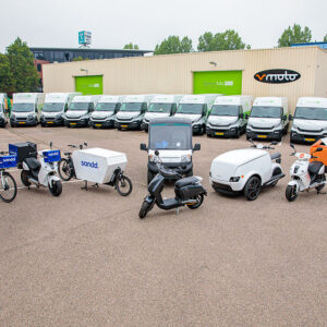 GreenMo Group neemt zZoomer dé Belgische marktleider elektrische bezorgmobiliteit over