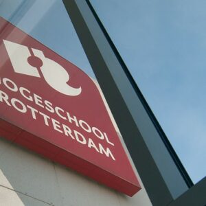 Engelstalige businessopleidingen Hogeschool Rotterdam verwerven keurmerk Duurzaam Hoger Onderwijs