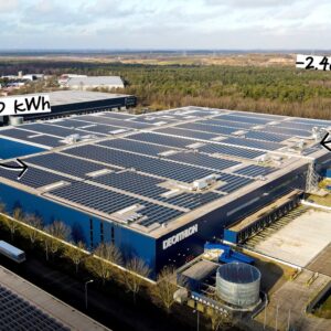 Zonnedak Decathlon in Tilburg afgerond: 4 miljoen kWh aan zonne-energie per jaar