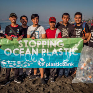 Princes steunt Plastic Bank voor schonere oceanen