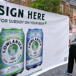 Botanisch brouwer Lowlander vraagt subsidie aan op drinken van bier
