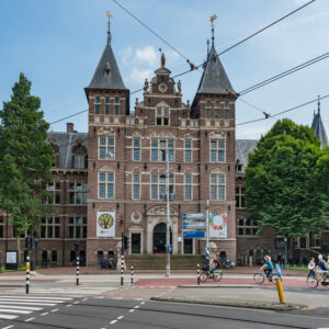 Grootste rijksmonument van Amsterdam gaat van het gas af