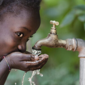 Gom voorziet 1.944 mensen in ontwikkelingslanden van schoon drinkwater