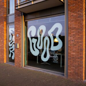 ‘Window dressing’ voor de eerste B Corp ontwerpstudio van Den Haag