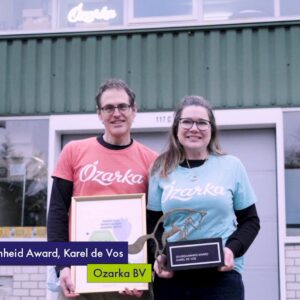 Ozarka wint met herbruikbare verpakkingen en gesloten circulair systeem de Duurzaamheid Award Karel de Vos
