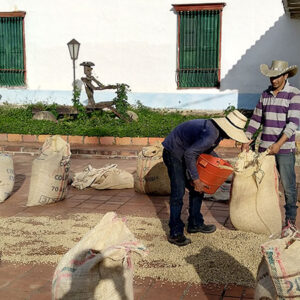 Boot Koffie maakt Colombia Kachalu klimaatneutraal