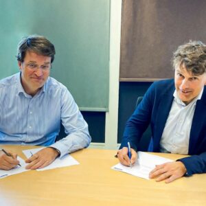 Auping tekent contract met Machinefabriek Geurtsen voor gerobotiseerde productielijn circulaire matrassen