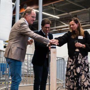 Umincorp opent innovatieve fabriek in Rotterdam om nieuwe verpakkingen uit PET-afval te kunnen produceren