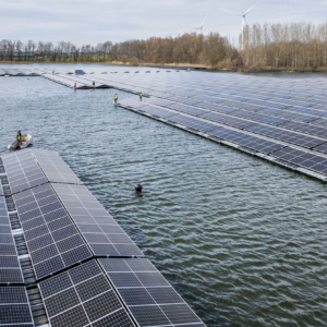 PowerField en GroenLeven realiseren drijvend zonnepark Hattemerbroek