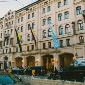 pexels-arlindphotography-28699372