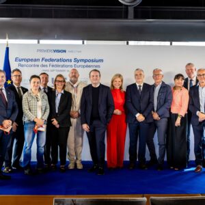 Ondertekening groepsfoto