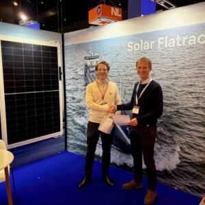 Signing BRF Froan-96 Solar Flatracks (Europort 25) (1) LoRes