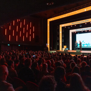 Theaterzaal-Paris-Proof-congres-2024-in-Hilversum