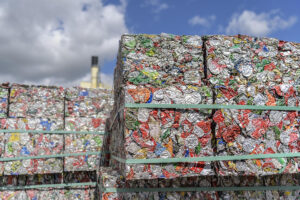 6 op de 10 Nederlanders voelt zich verantwoordelijk voor recycling lege drankblikjes