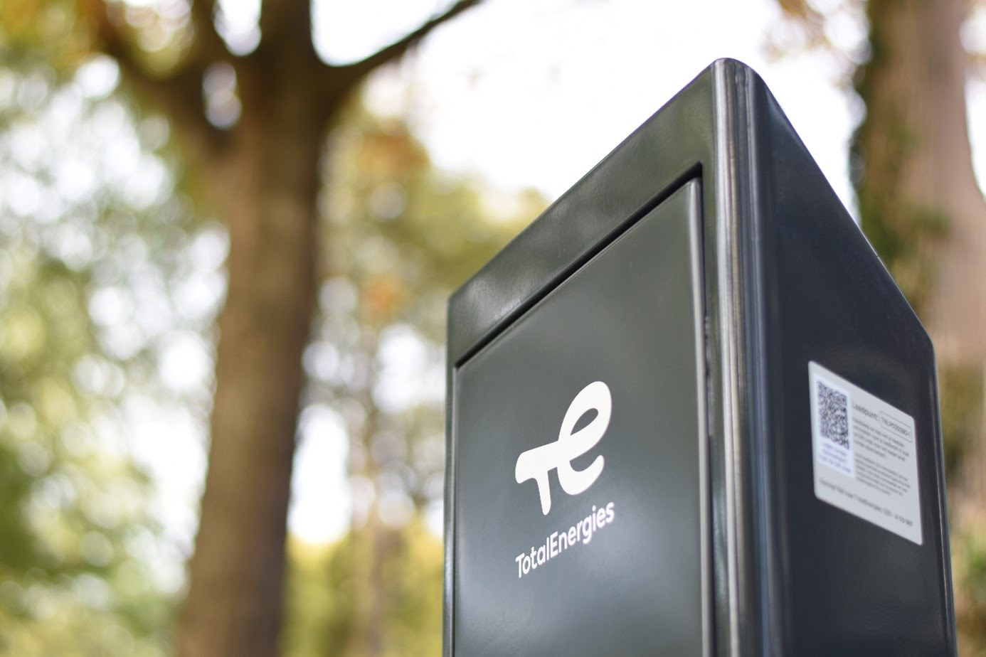 TotalEnergies schaalt dynamische laadtarieven voor e-rijders op in Utrecht