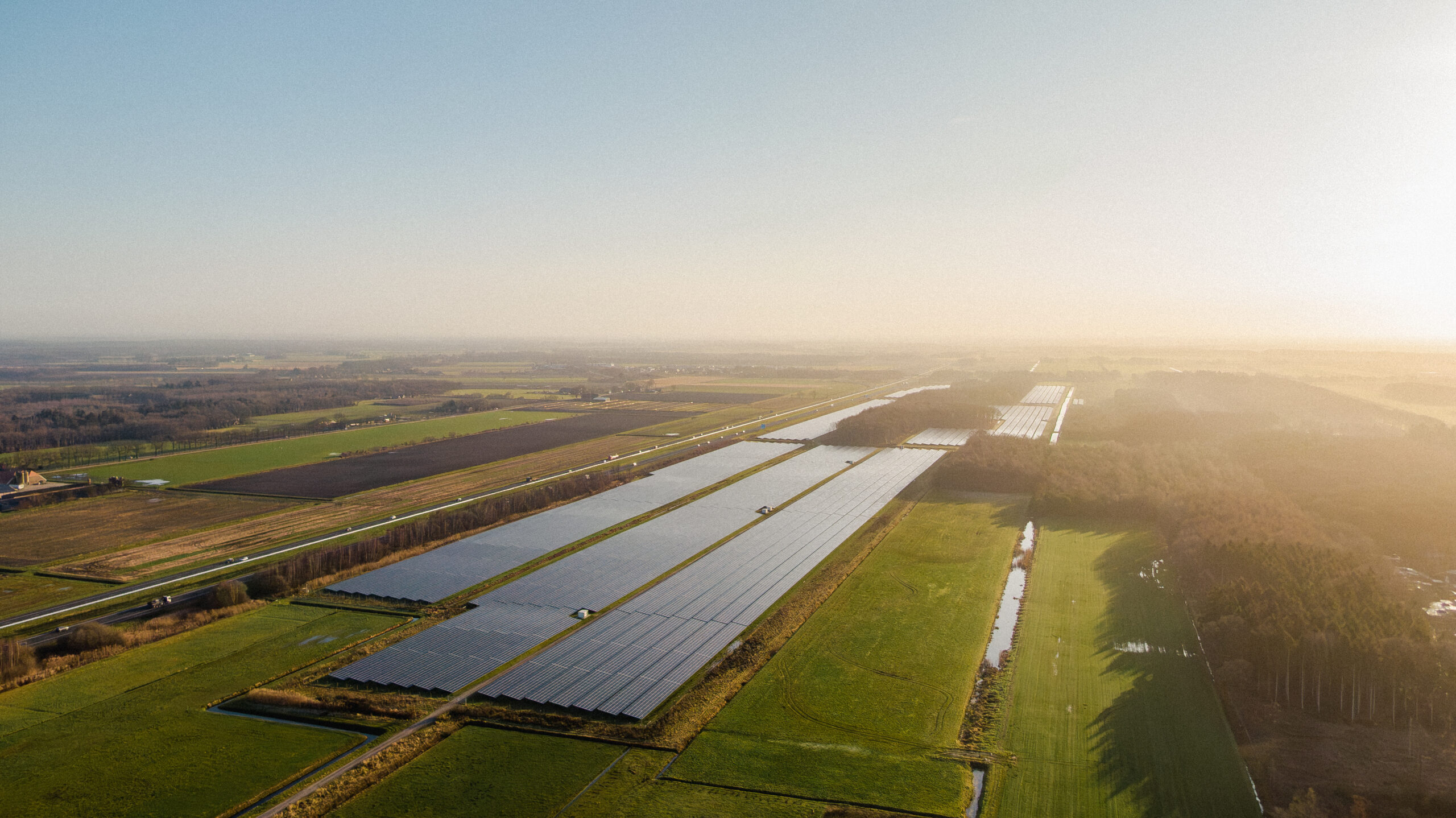 PowerField Partners with Dutch Grid Operators for Solar Park Flexibility