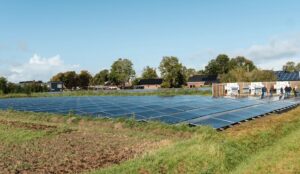 Lokaal stroomnet gemeente Eemsdelta ontlast met 90 slimme thuisbatterijen