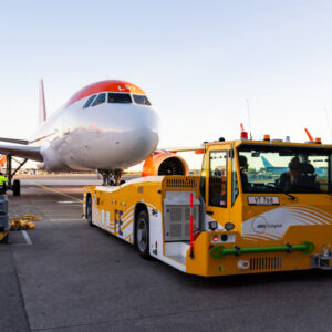 800_elektrische-taxibot-easyjet-1
