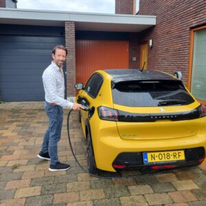 Laadpaal delen als oplossing na salderen