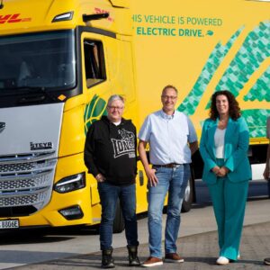dhl-freight-handover-superpanther-1592x896.web.1592.896